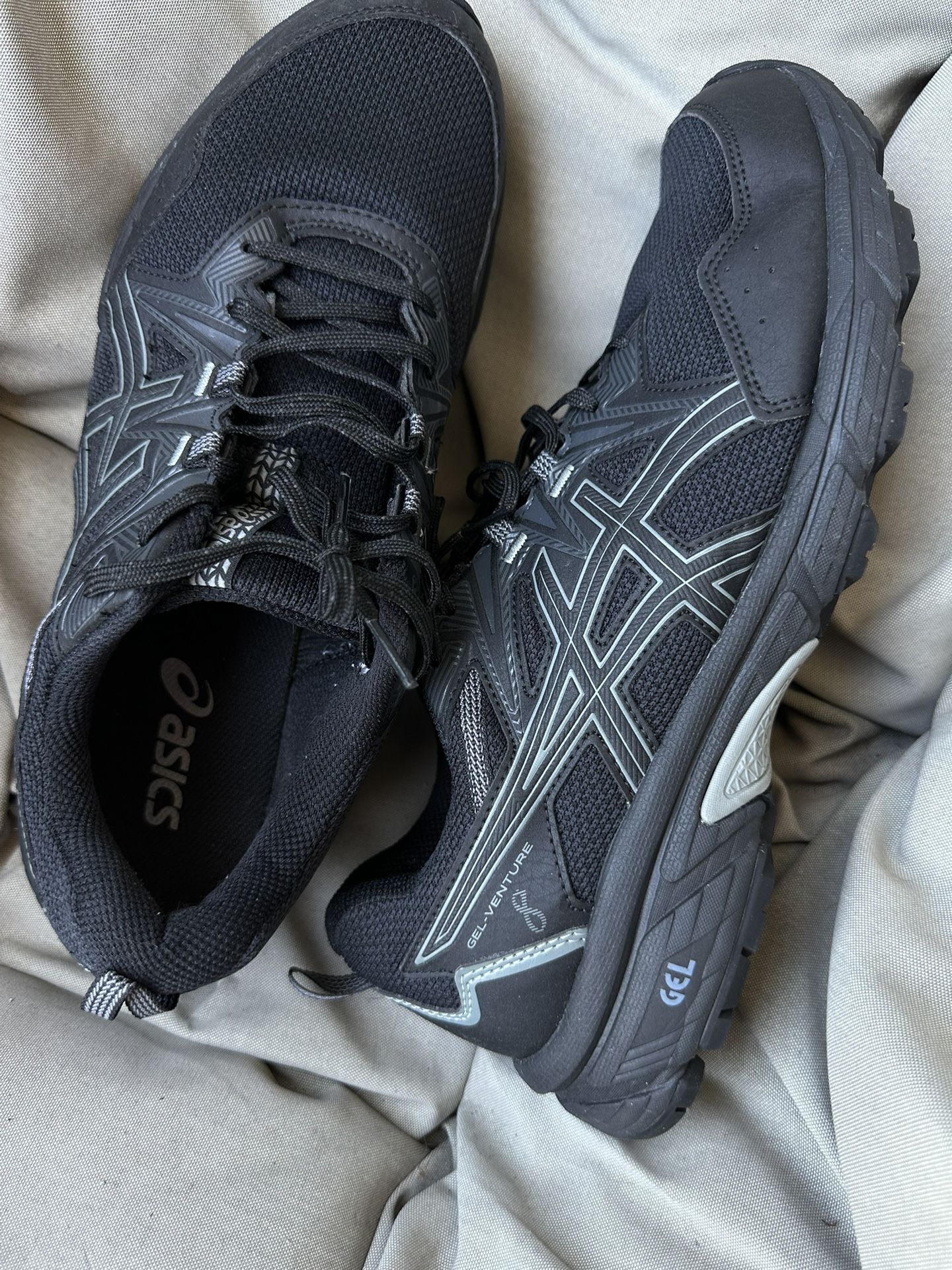 ASICS Shoes Outdoor Pro