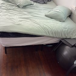 Dream Cloud Queen Size Mattress