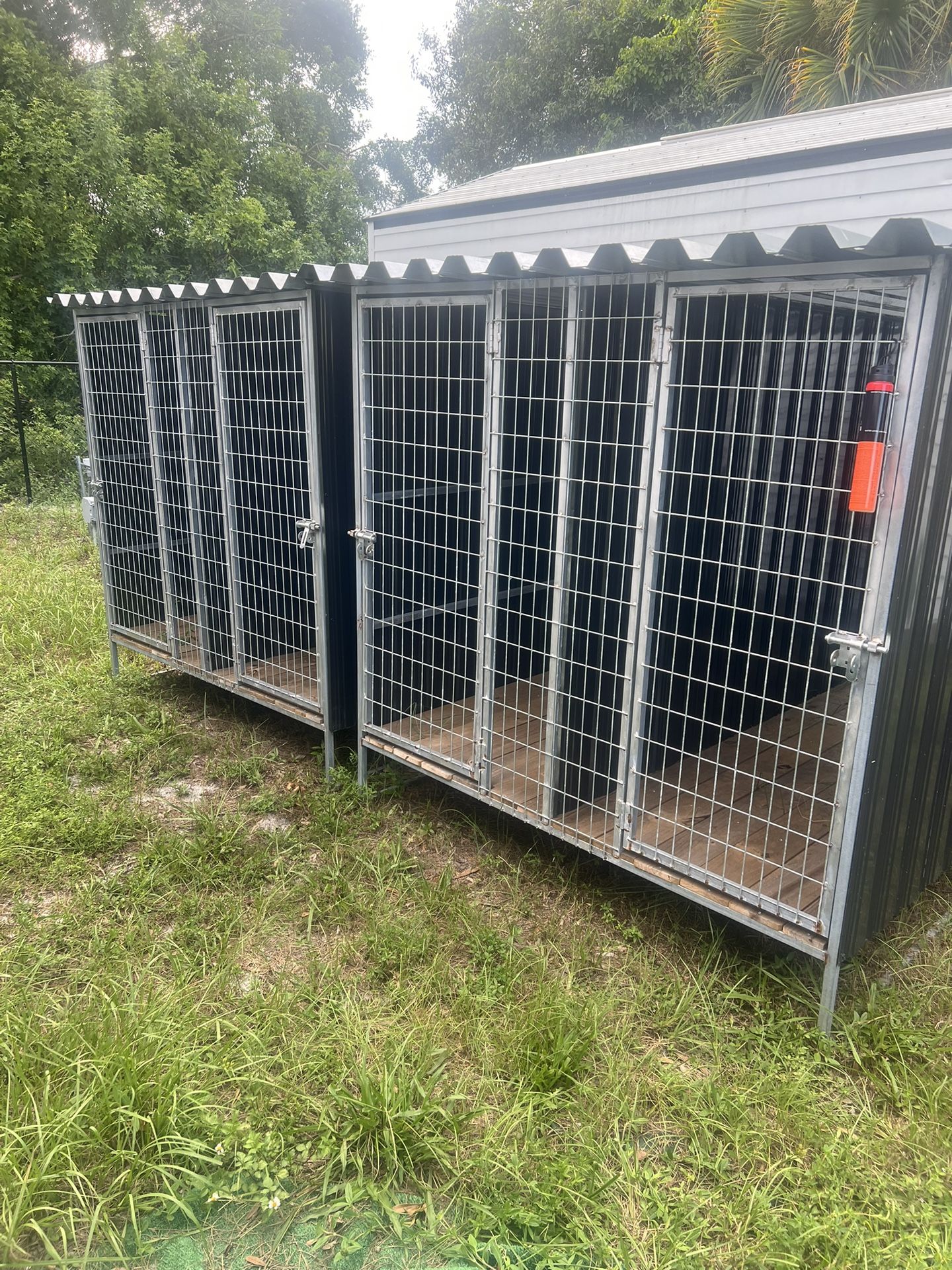 DOG KENNELS