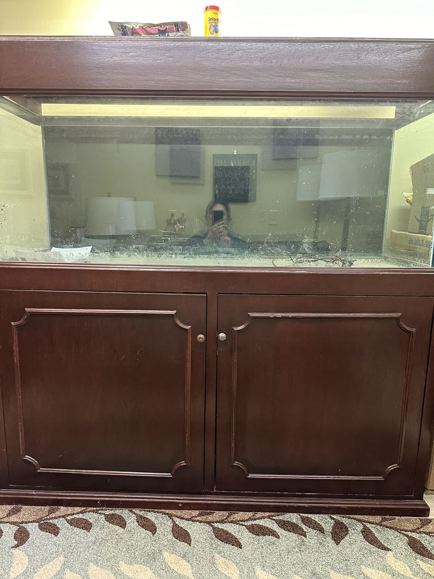 Price Drop To $250. Fish Tank Ignore The mark Sold Notice. Still Selling