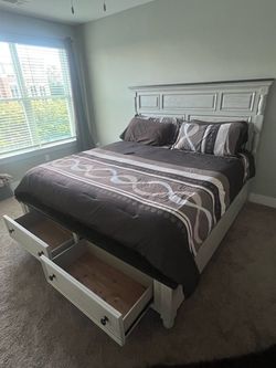 Wooden Queen Sleigh Storage Bed with Panel Headboard