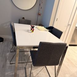 Modern 5-Piece Dining Set - High Gloss White Table & 4 Premium Chairs