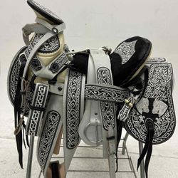 Montura Charra Con Bordados 