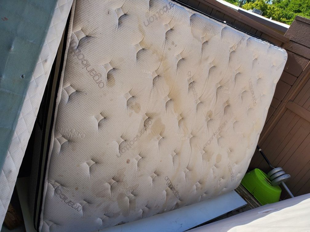 Free...Luxury Queen mattress