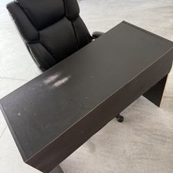 Office Desk And Chair 