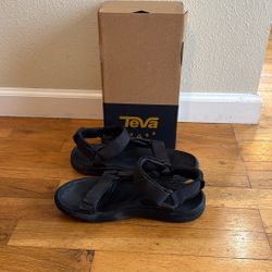 Teva Men’s Sandals Size 9 – Used w/ Box
