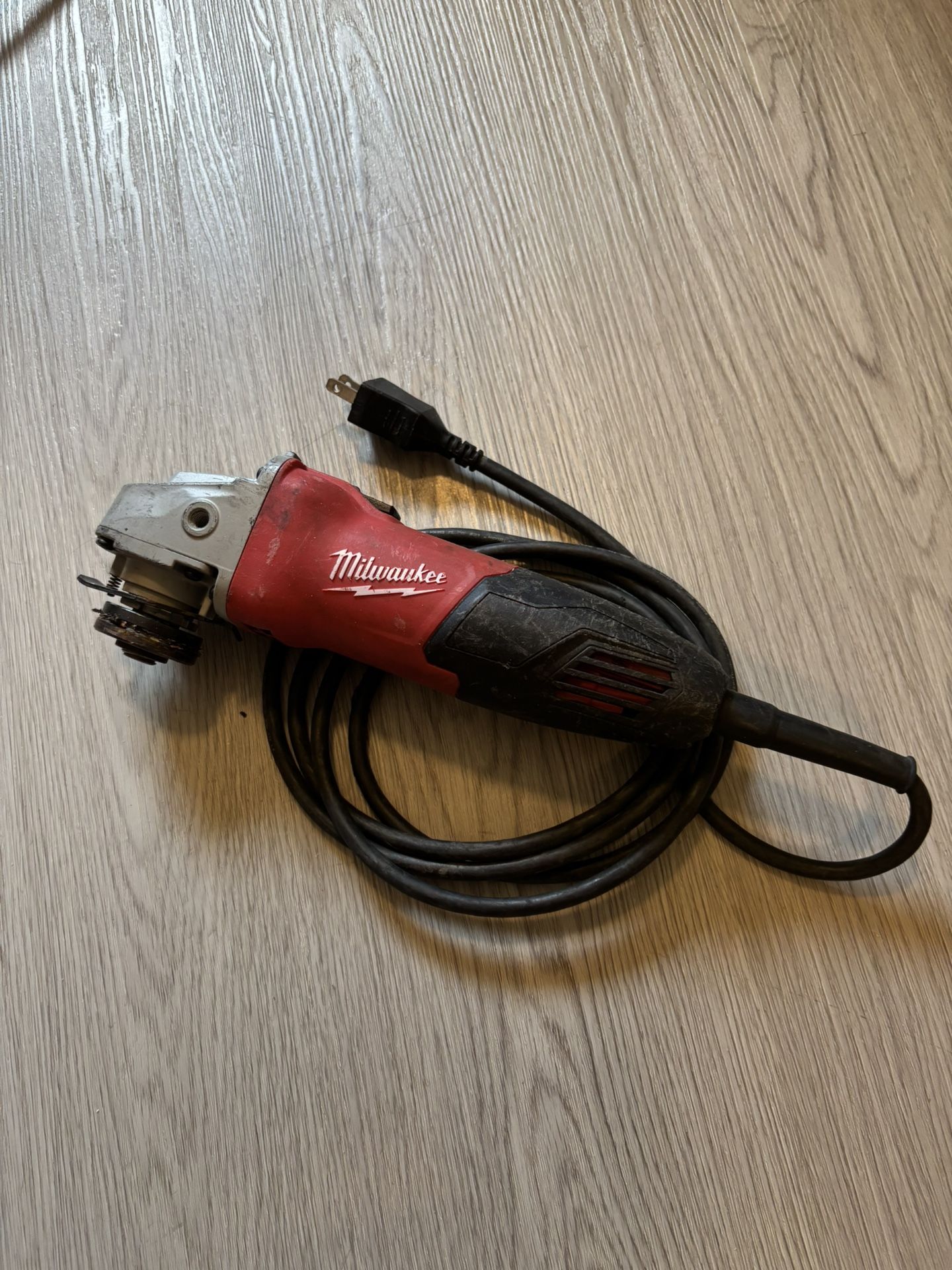 Milwaukee Grinder