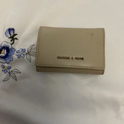 Charles & Keith Walet