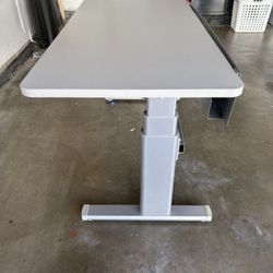 Standing Adjustable Height Desk 