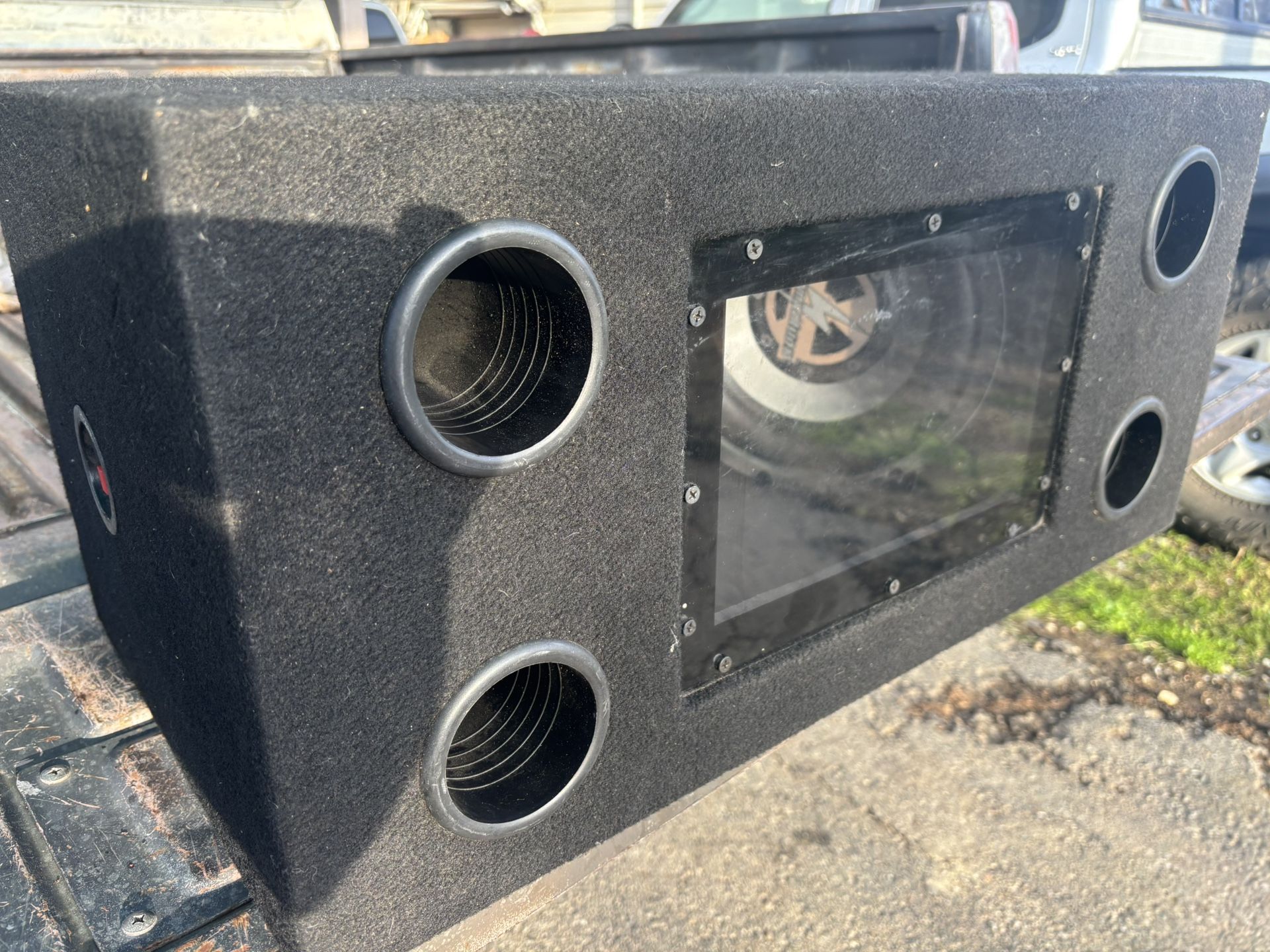 Lightning Subwoofer 10”