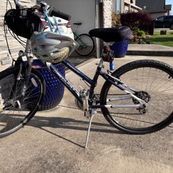 Woman’s Fuji Palisade 24”, 21 Speed Bike