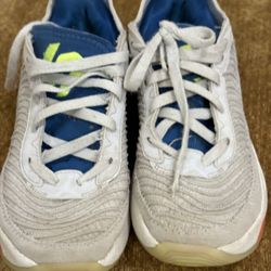 Nike Jordan Luca 1 Size 4.5