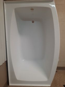 60 In AQUA EDEN ALCOVE BATHTUB