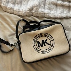Michael Kors Crossbody 