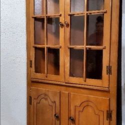 corner cabinet