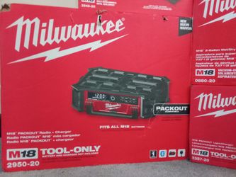 M18 Lithium-Ion Cordless PACKOUT Radio/Speaker with Built-In Charger