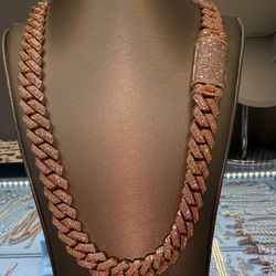 3 Row Raised Prong Chain