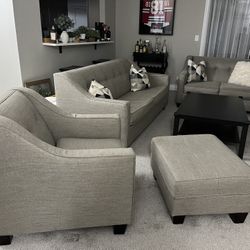 Sofas Set With Queen Bed And Ottoman Free Table