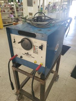 MILLER WELDER TWO FIFTY TWIN