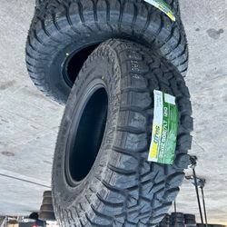 35x12.50/17 R/T Brand new Set of tires set de llantas nuevas