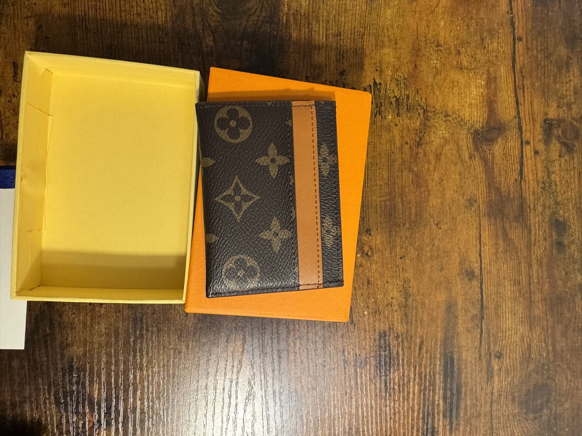 Luis Vuitton Card Holder