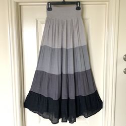 Women’s Maxi Skirt Elastic Waist Tiered Gray Black Size S