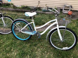 Bike for lady little rusty riding good