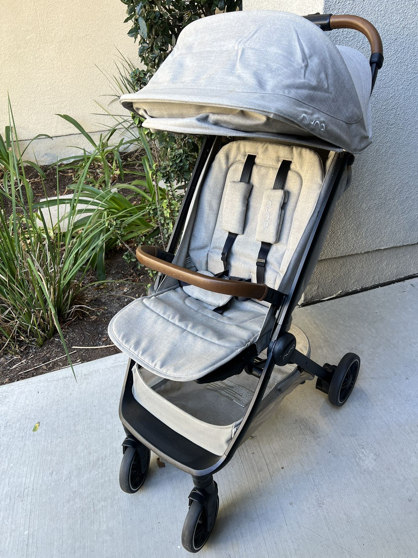 Nuna TRVL Stroller