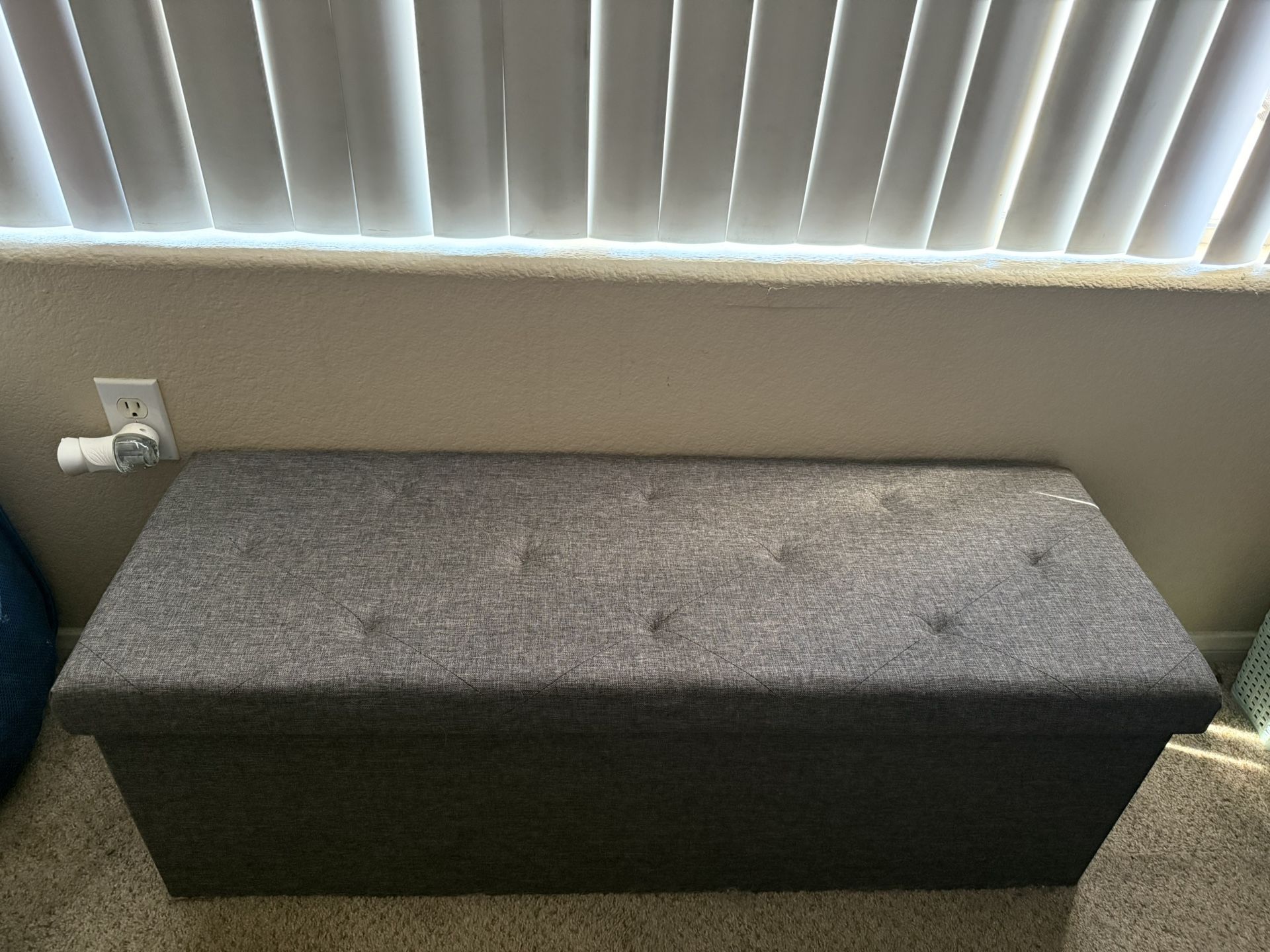 Storage ottoman