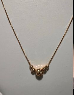 BEAUTIFUL SOLID 14K YELLOW GOLD CHAIN WITH CHARM