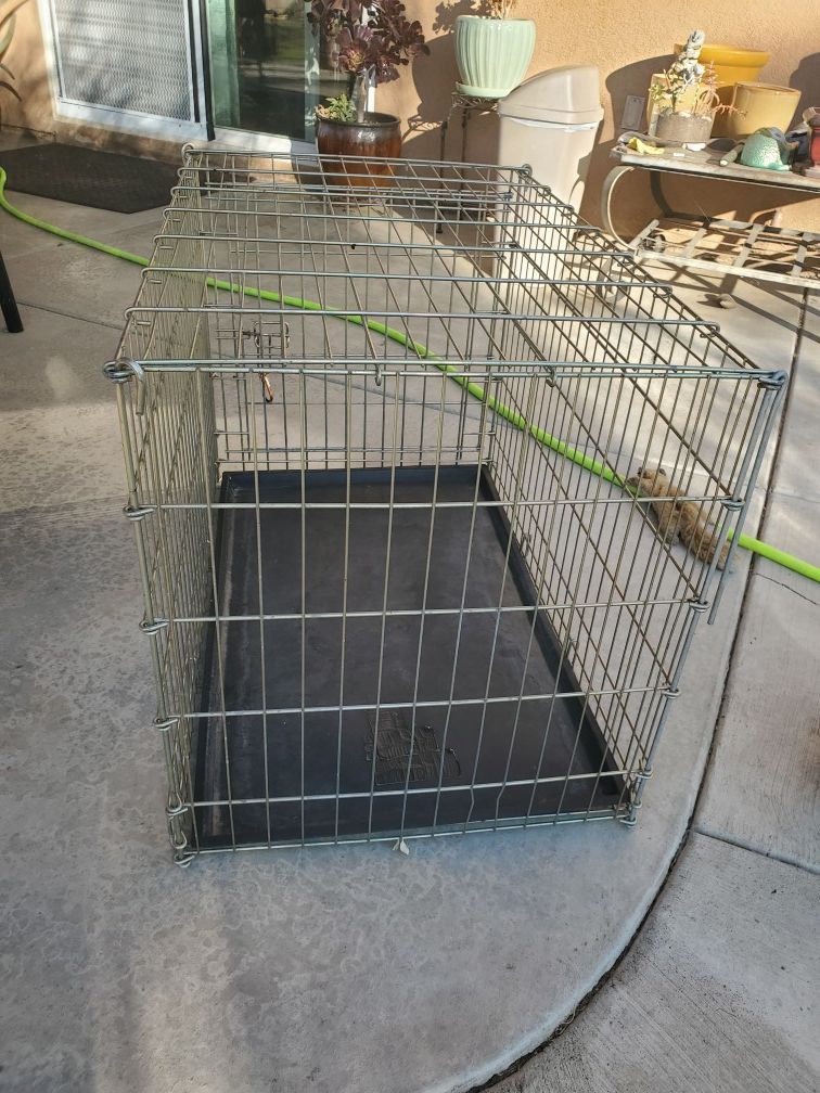 Dog crate medium