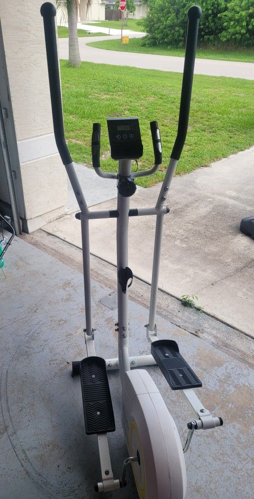 Doufit Elliptical Machine