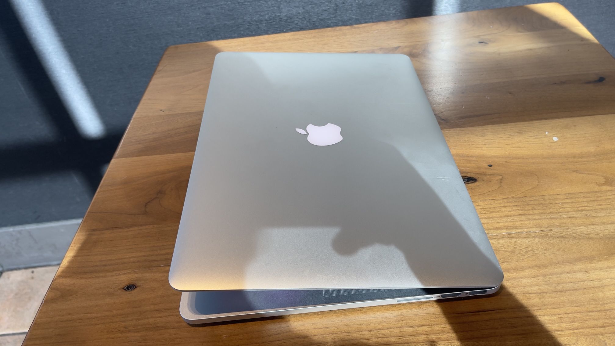 Apple MacBook Pro Retina 15” Core I7, 16GB 256GB $375