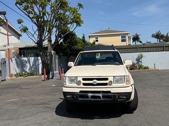 vendo nissan exterra en boeb estado $2,500