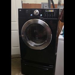 Lg Tromm Front Loader Elec. Dryer W/pedestal