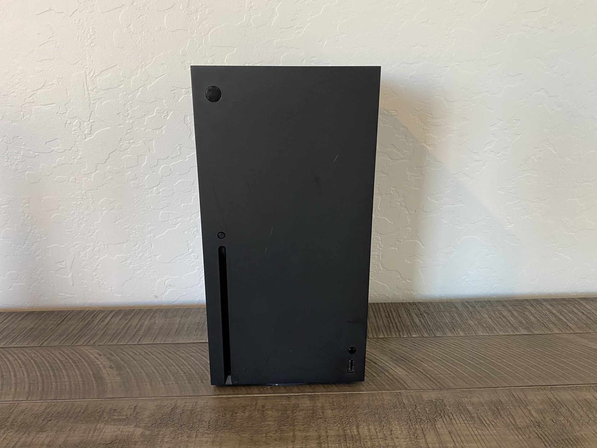 Xbox Series X Console Bundle – 2 Controllers + Dock + Battery Pack – Fully Working $449