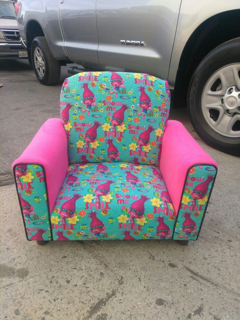 Poppy from The trolls Movie kids couch