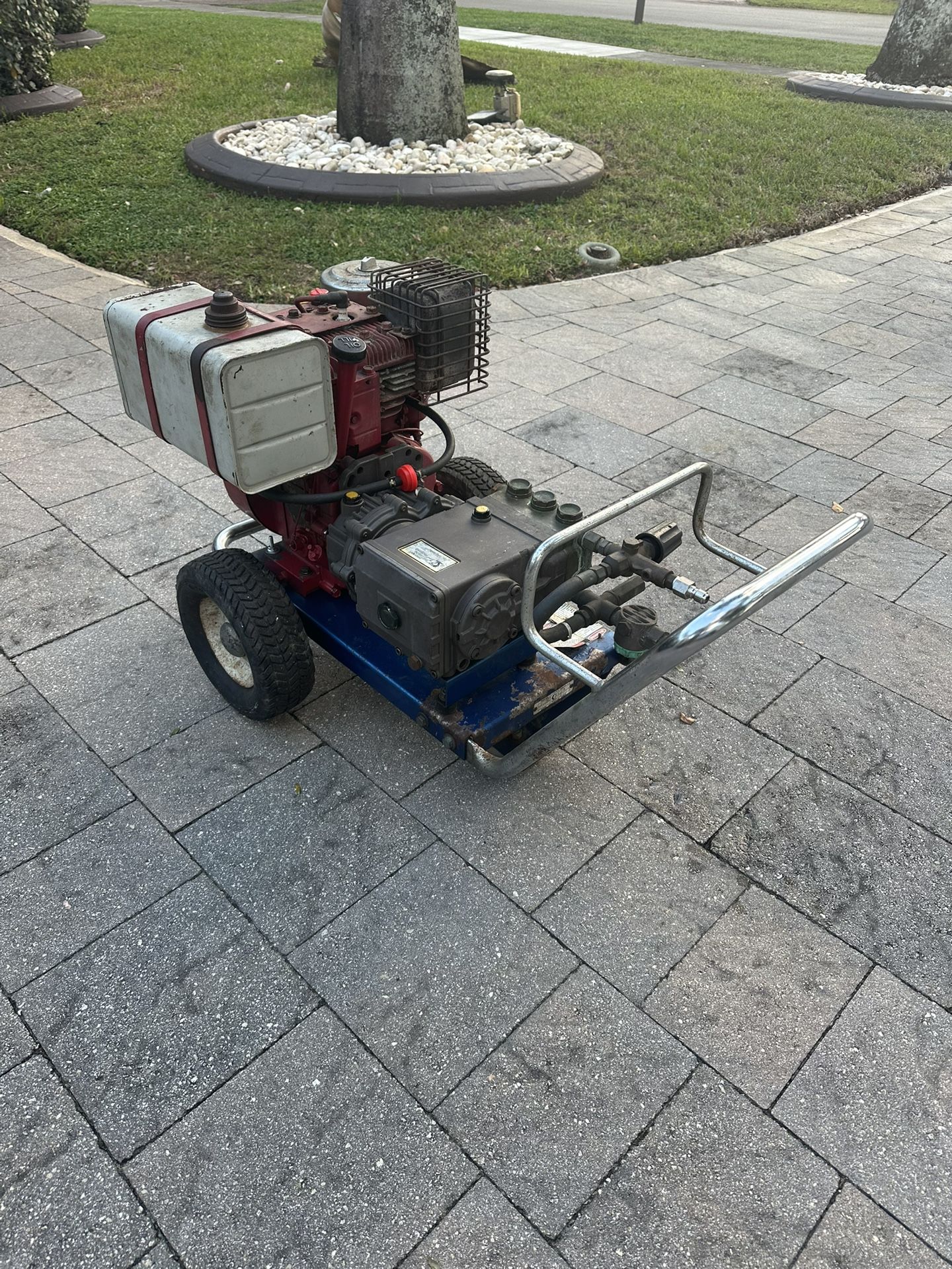 Industrial Pressure Cleaner with Transmission – Recently Refurbished