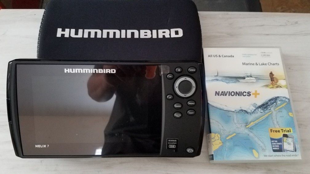 Hummingbird Helix 7 with Navionics chip, Power Pole Pro Series II 8ft with cover