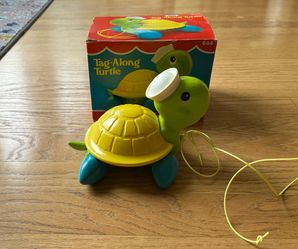 Vintage 1977 Fisher Price Tag-Along Turtle
