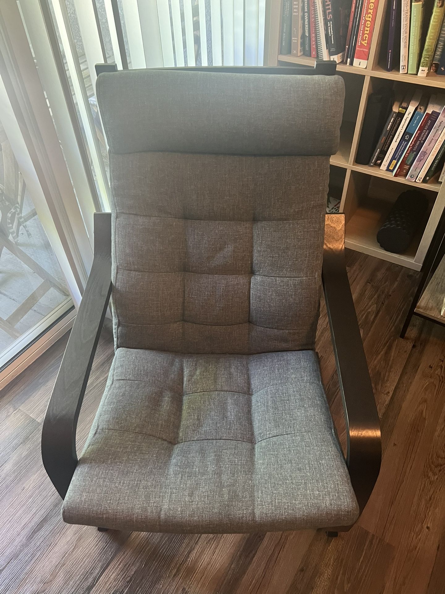 Arm chair with Ottoman