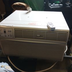 Frigidaire 12000 Btu Beige Color