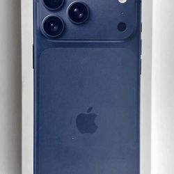 Deep Blue iPhone 17 Pro Max (1TB)
