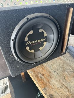 Pioneer 12” Wofer