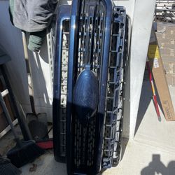 2020 Ford Grill Blue Jeans Color