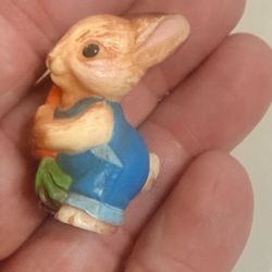 Hallmark Merry Miniatures bunny figurine Hand-Painted Bunny Figurine Holding Carrot 2" Collectible