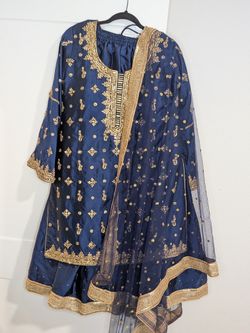 Navy blue and gold embroidered Pakistani shalwar kameez (size 42)