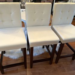 Set Of 3 Counter Height Bar Stools