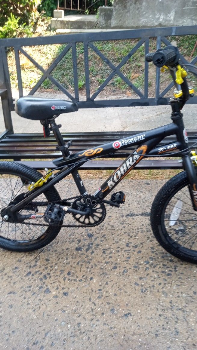 Razor 18 Inch Kids Bike
