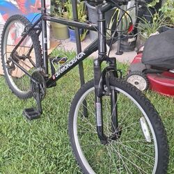 MOUNTAIN BIKE DIAMONBACK 26" WIHT DISK BRAKE